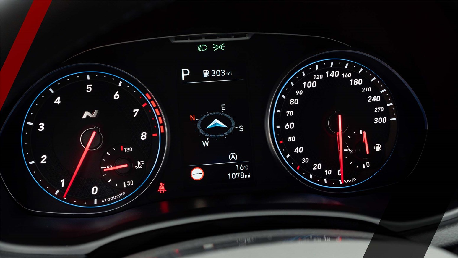 Hyundai N racing instrumentering fartmätare.