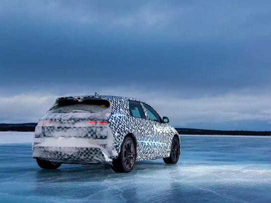 Fyrhjulsdriven Sport-elbil IONIQ 5 N testas i arktiskt klimat.