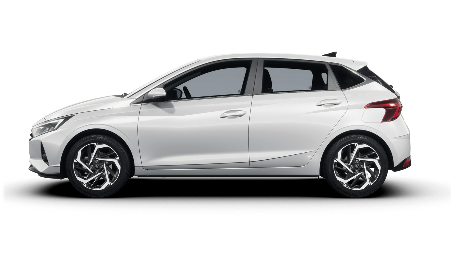 Hyundai i20 sida design Atlas White.